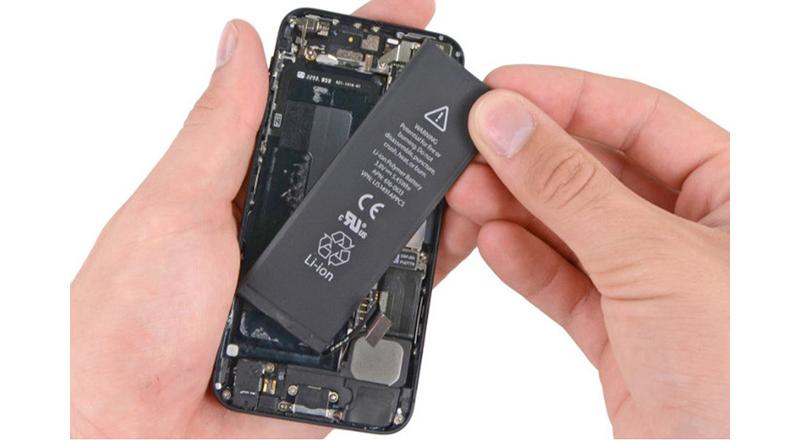 Thay pin iPhone SE