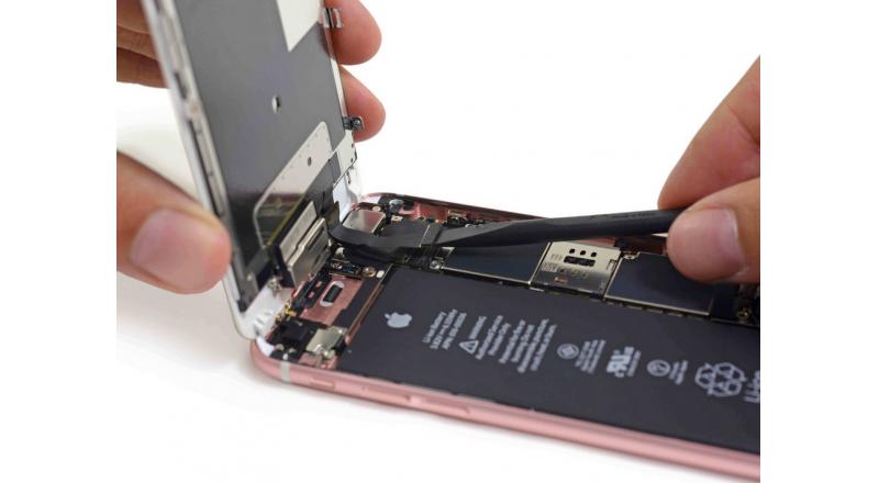 Thay pin iPhone 8 Plus