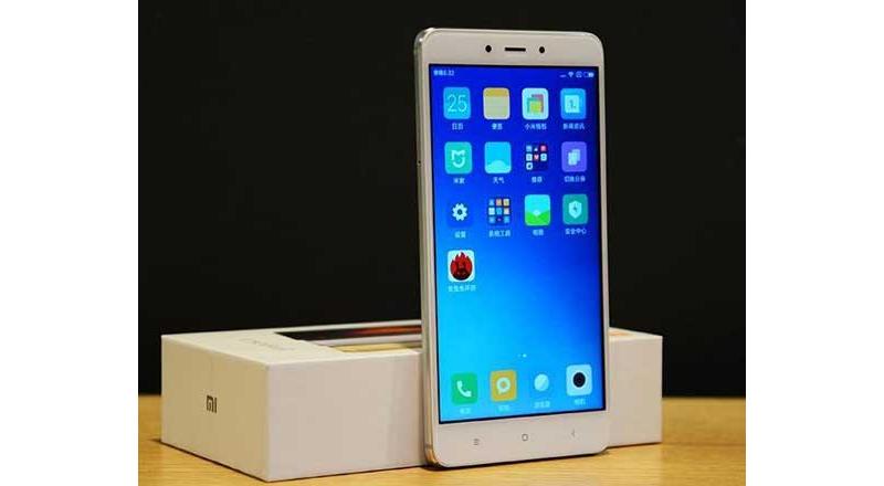 Thay màn hình Xiaomi Redmi 4 Prime