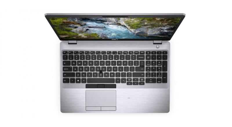 Dell Precision 7740 i7-9850H/ RAM 16GB/ SSD 256GB/ AMD Pro WX3200/ 17.3 INCH