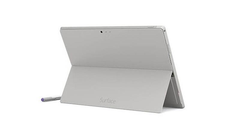 Surface Pro 3/ HD Graphics 520/ 12.3 INCH FHD+ (Like new 99%)